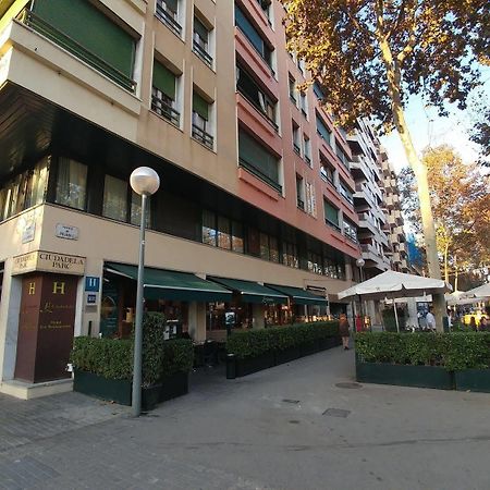 Hotel La Ciudadela Barcelona Exterior foto